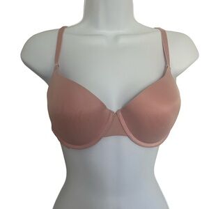 Ellen Tracy Women’s Soft Pink Underwire Padded Bra. Size:36C Great Condition.
